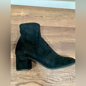 Size 6.5 Steve Madden ankle boots